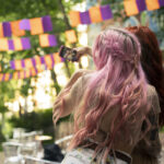 Vrouwen op een fantasyfestival, zoals Fantasy Fest.